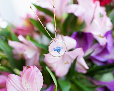Forget me not flower miscarriage gift necklace. Pregnancy and infant loss memorial gift. Child loss remembrance gift for mom. - image2